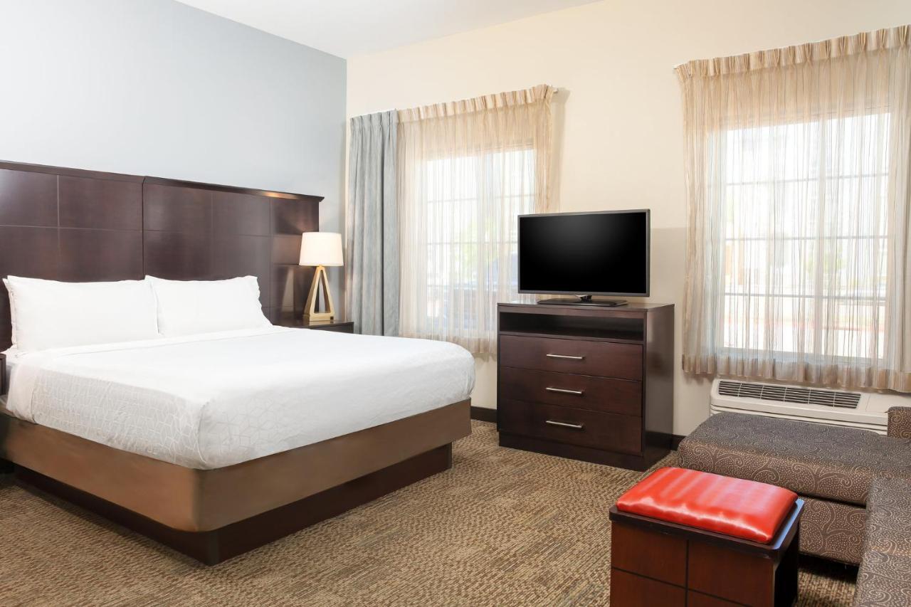 Staybridge Suites Denver - Central Park By Ihg Exterior photo