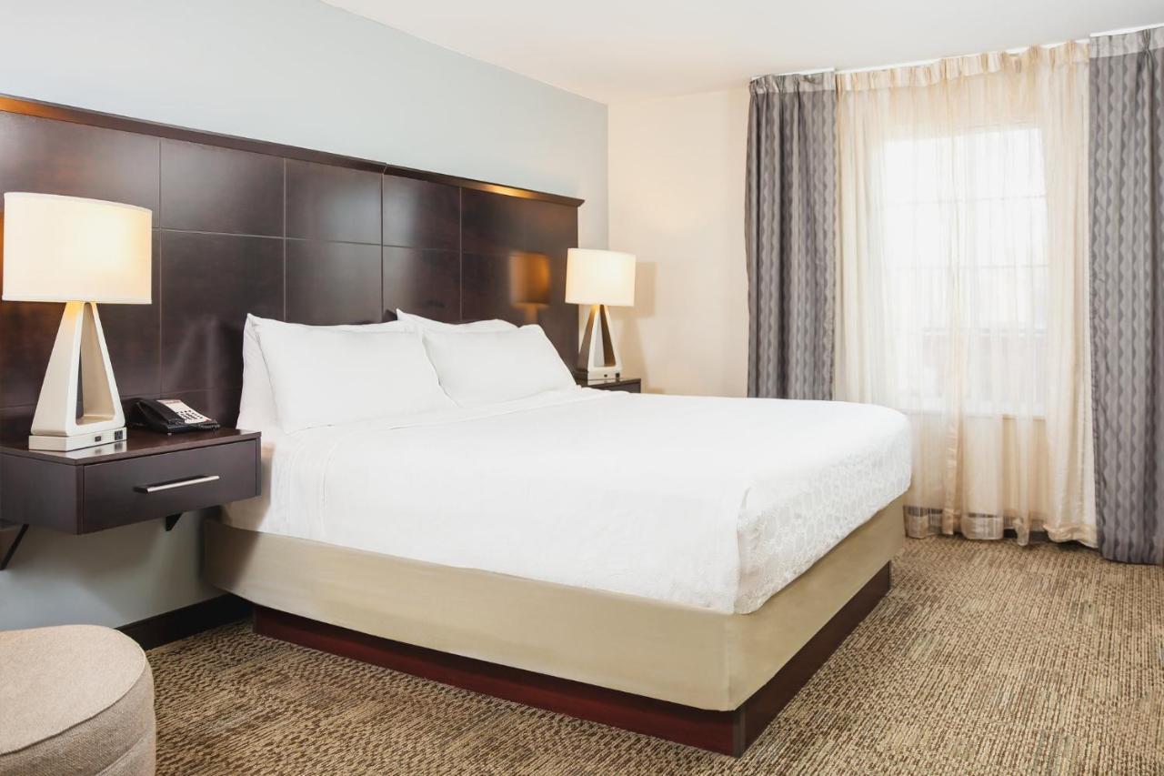 Staybridge Suites Denver - Central Park By Ihg Exterior photo