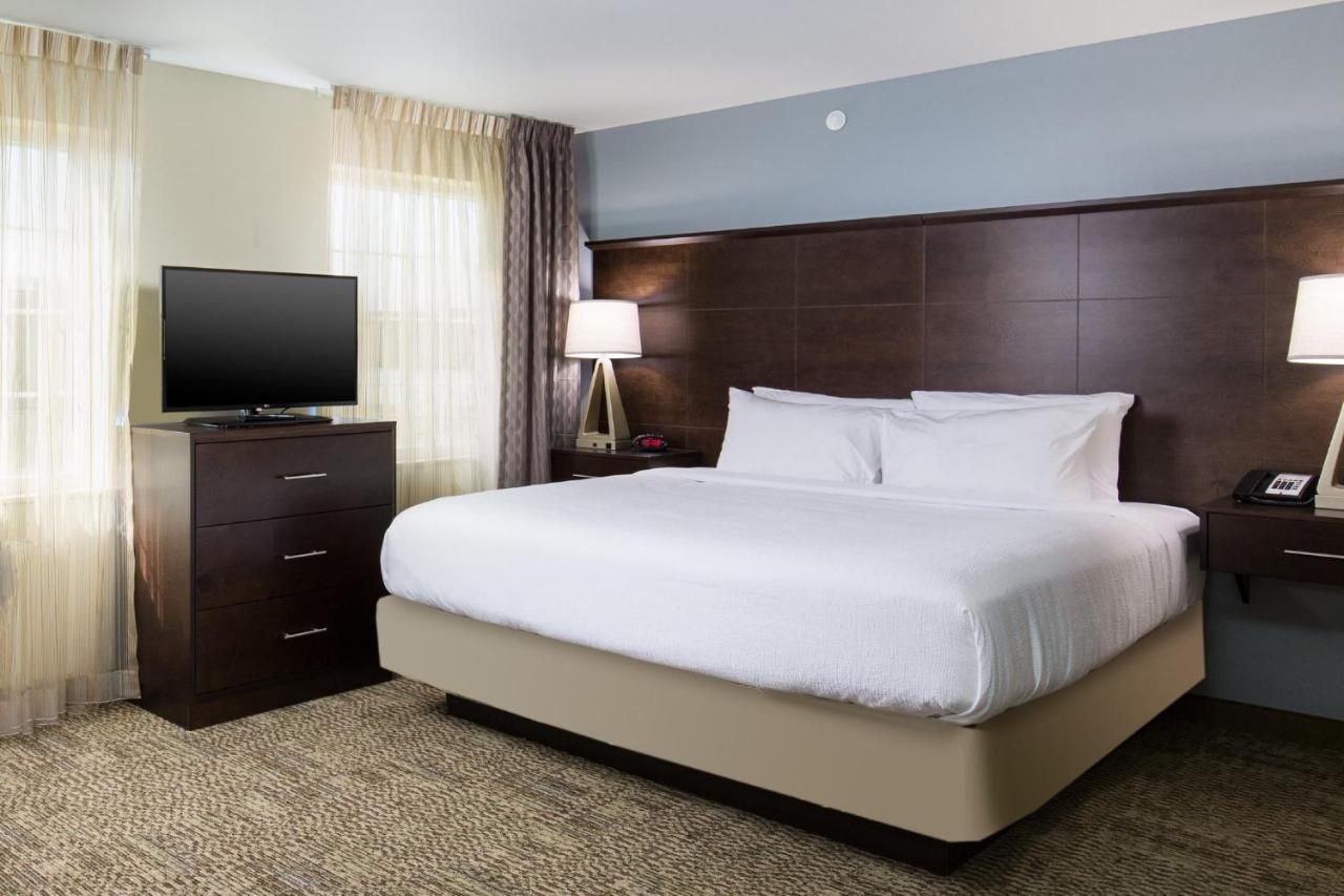 Staybridge Suites Denver - Central Park By Ihg Exterior photo